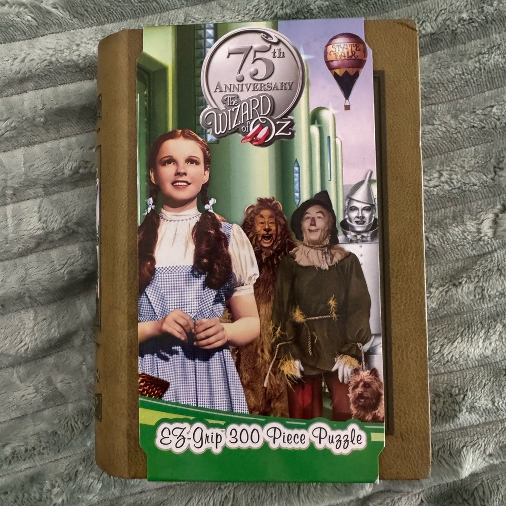 RARE- Wizard of Oz 75th Anniversary Puzzle - Brown